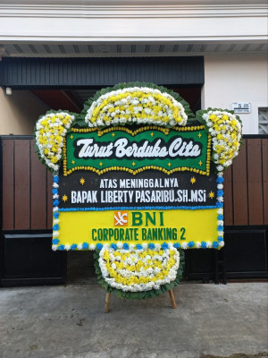 Papan Bunga Duka di Ubalihi