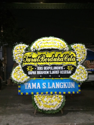 Papan Bunga Duka di Ubalihi